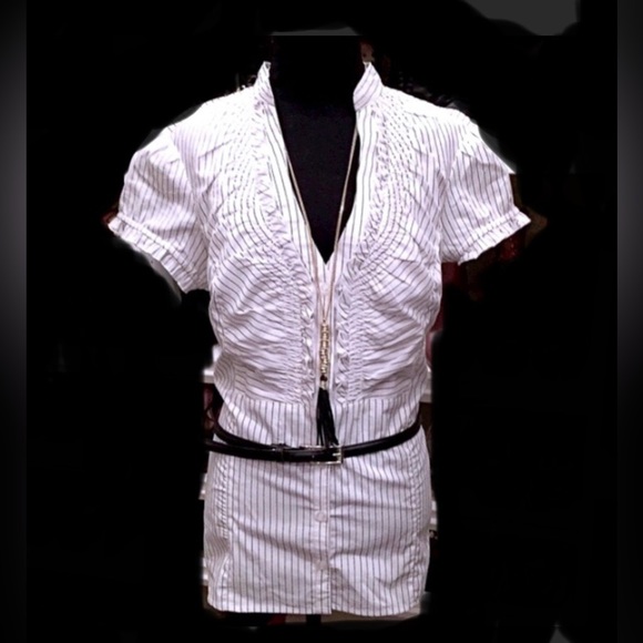 NWT Guess Shirt - Picture 2 of 4